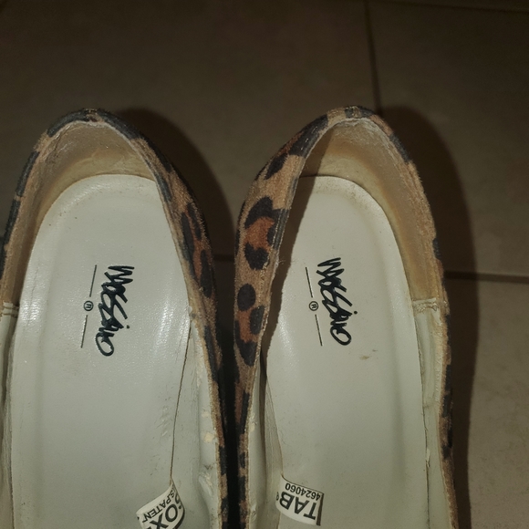 Heels - Picture 8 of 12